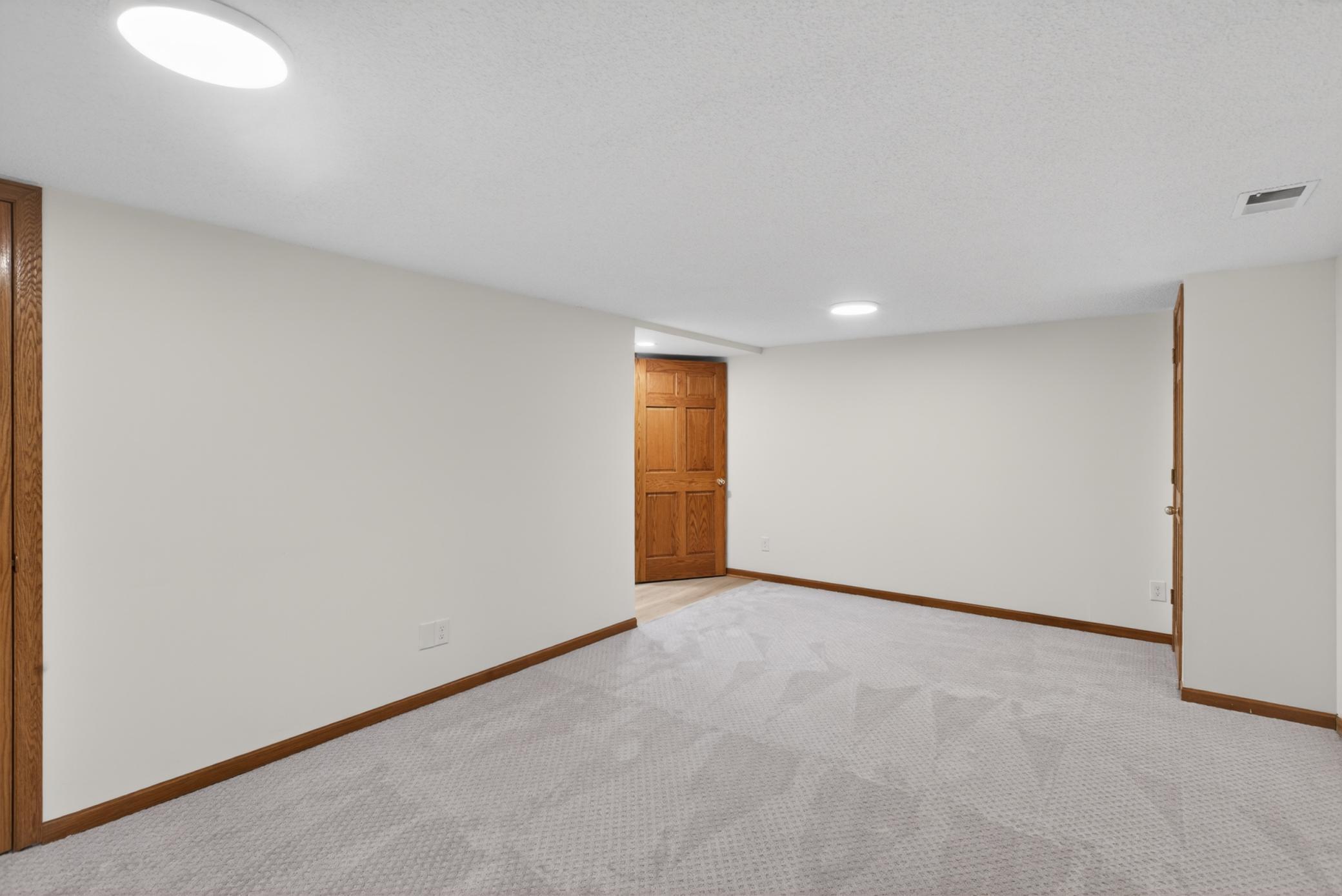 3250 Hill Ridge Drive, Unit 82 Eagan, MN 55121 - Photo 19 of 31