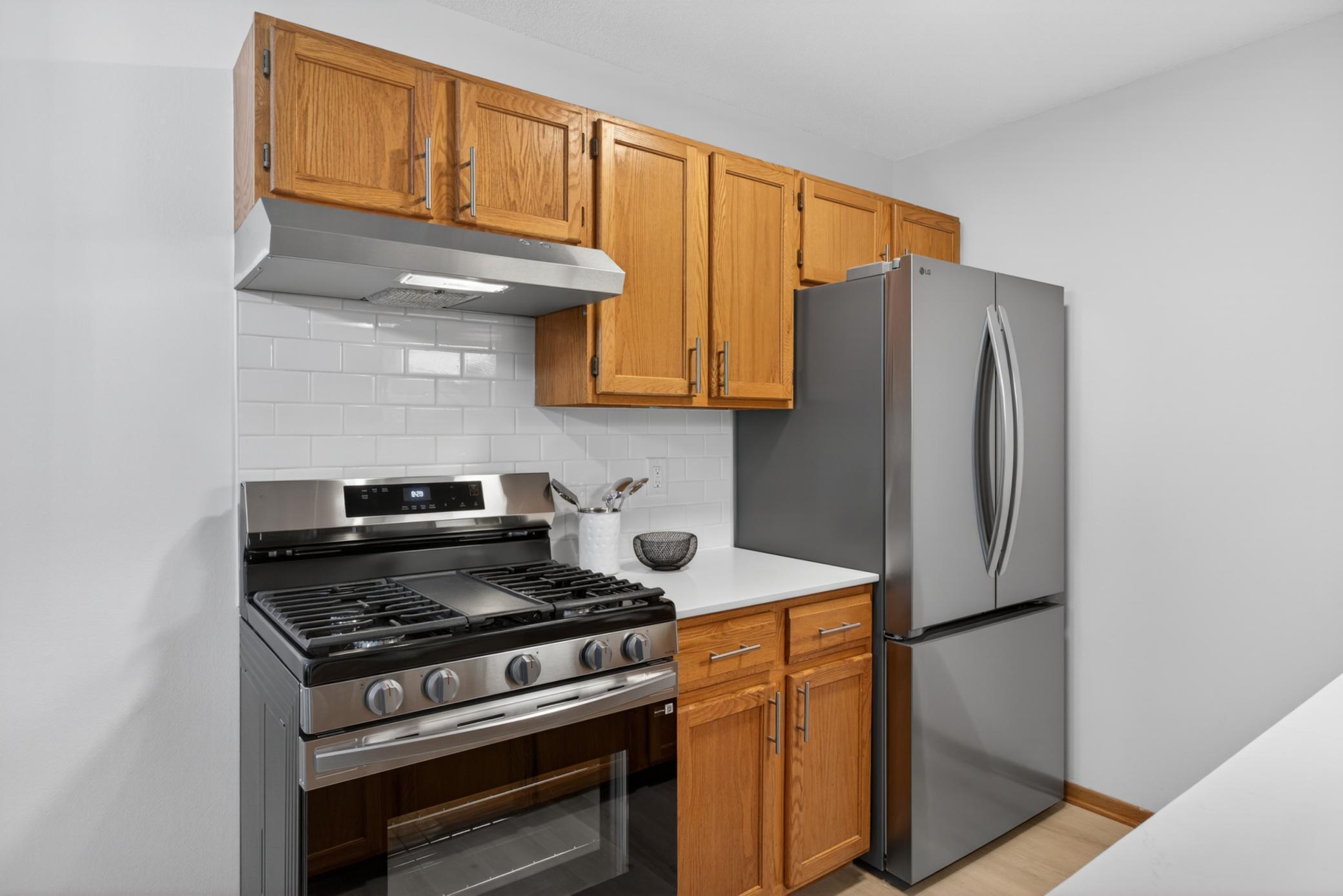 3250 Hill Ridge Drive, Unit 82 Eagan, MN 55121 - Photo 5 of 31