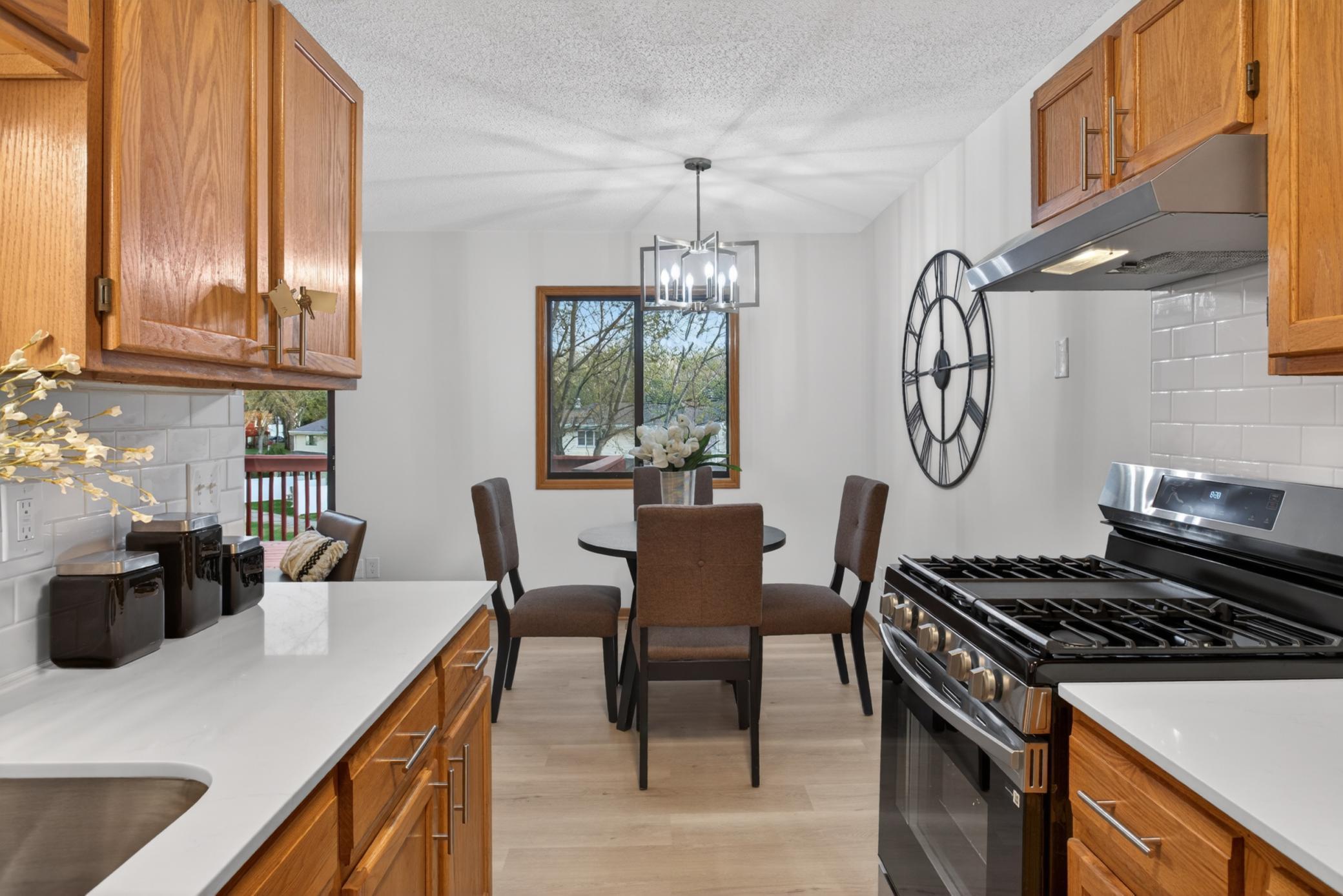 3250 Hill Ridge Drive, Unit 82 Eagan, MN 55121 - Photo 8 of 31