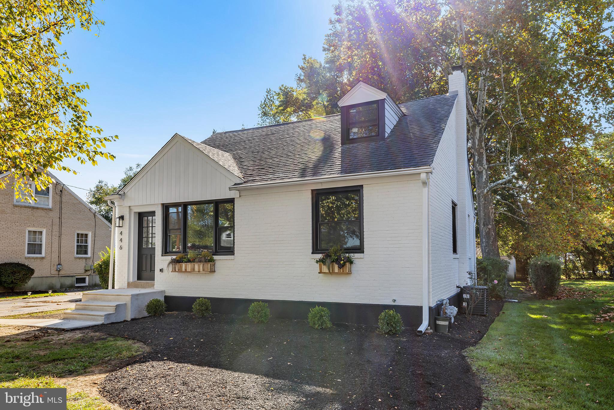 446 Hawarden Road Springfield, PA 19064 - Photo 2 of 27