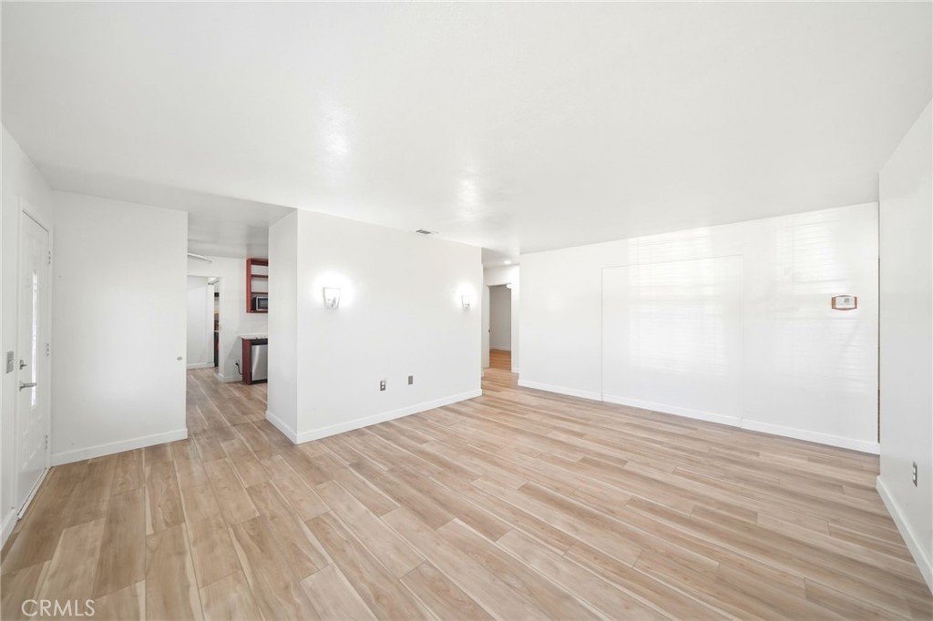 682 South Belden Street Rialto, CA 92376 - Photo 7 of 59