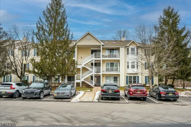 $369,900 | 45 Amethyst Way, Unit 45, Franklin Park, NJ 08823