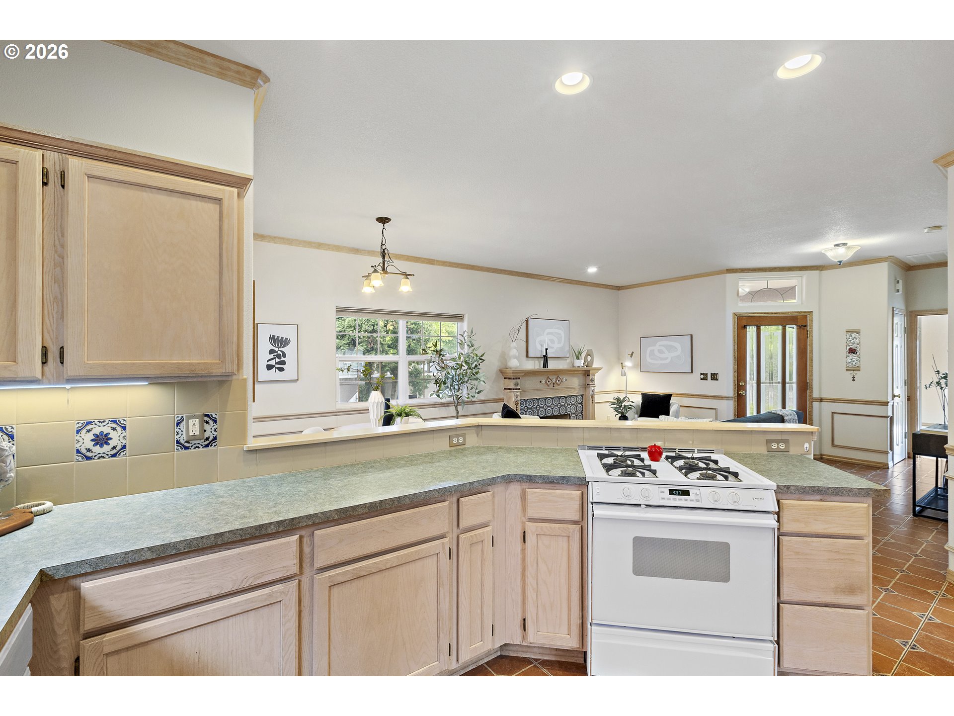 1012 Northeast Multnomah Drive Fairview, OR 97024 - Photo 10 of 31