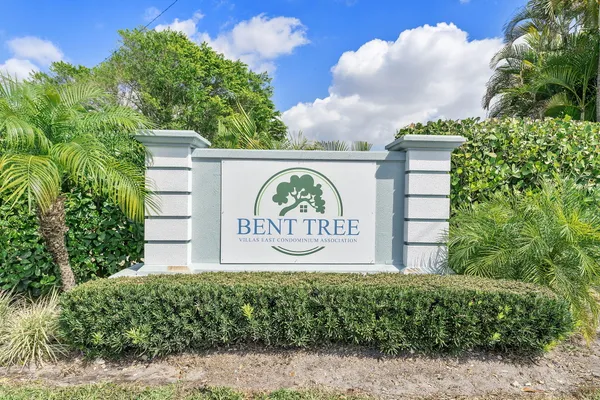 $239,900 | 9860 Pecan Tree Drive, Unit A, Boynton Beach, FL 33436