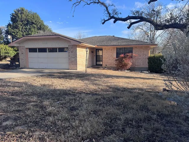$2,200 | 249 Wedgewood Lane, Kerrville, TX 78028