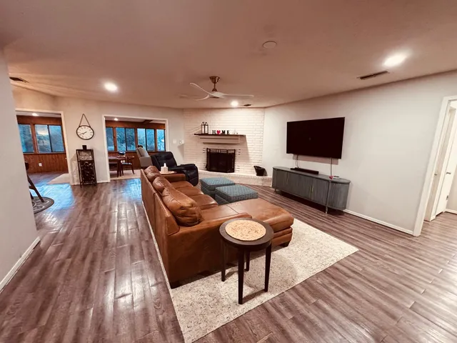 $2,200 | 249 Wedgewood Lane, Kerrville, TX 78028