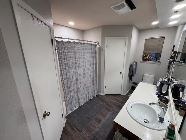 $2,200 | 249 Wedgewood Lane, Kerrville, TX 78028