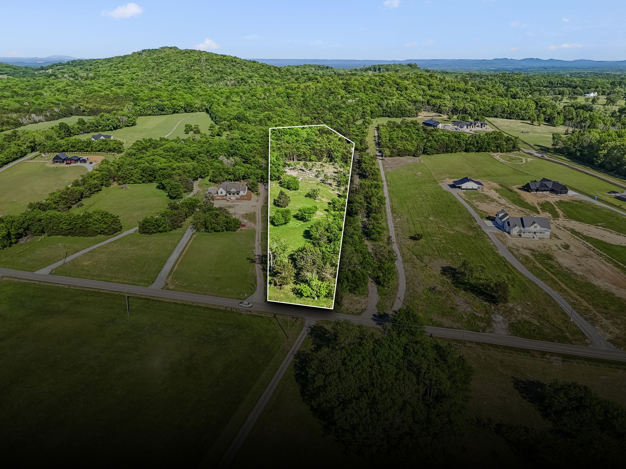 10567 Versailles Road Murfreesboro, TN 37128 - Photo 8 of 25 a view of a city