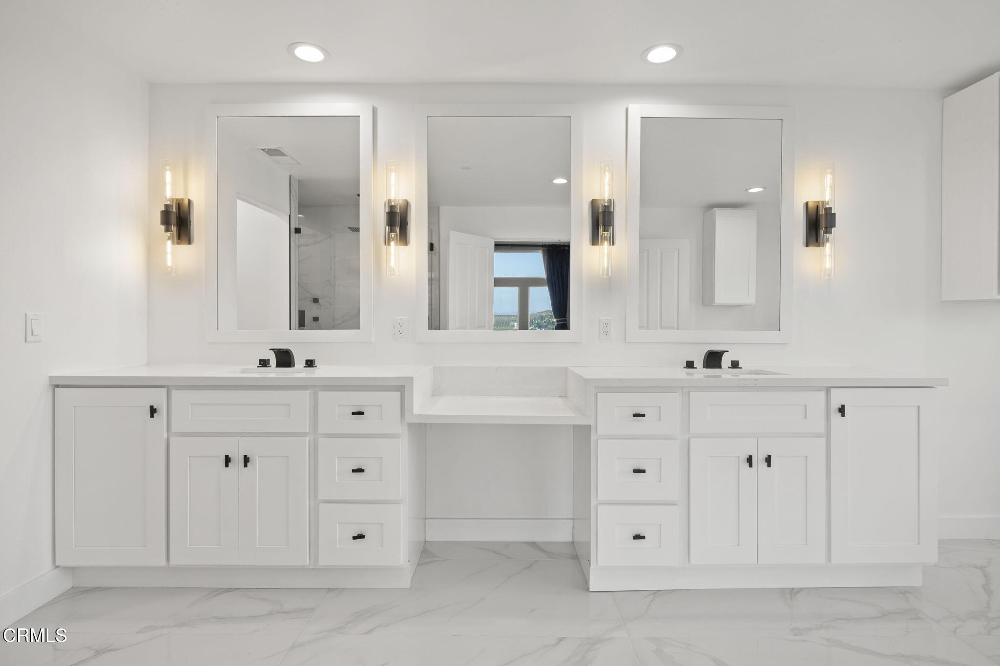 40 Saddlebow Road Bell Canyon, CA 91307 - Photo 37 of 70 a bathroom with a double vanity sink mirror and