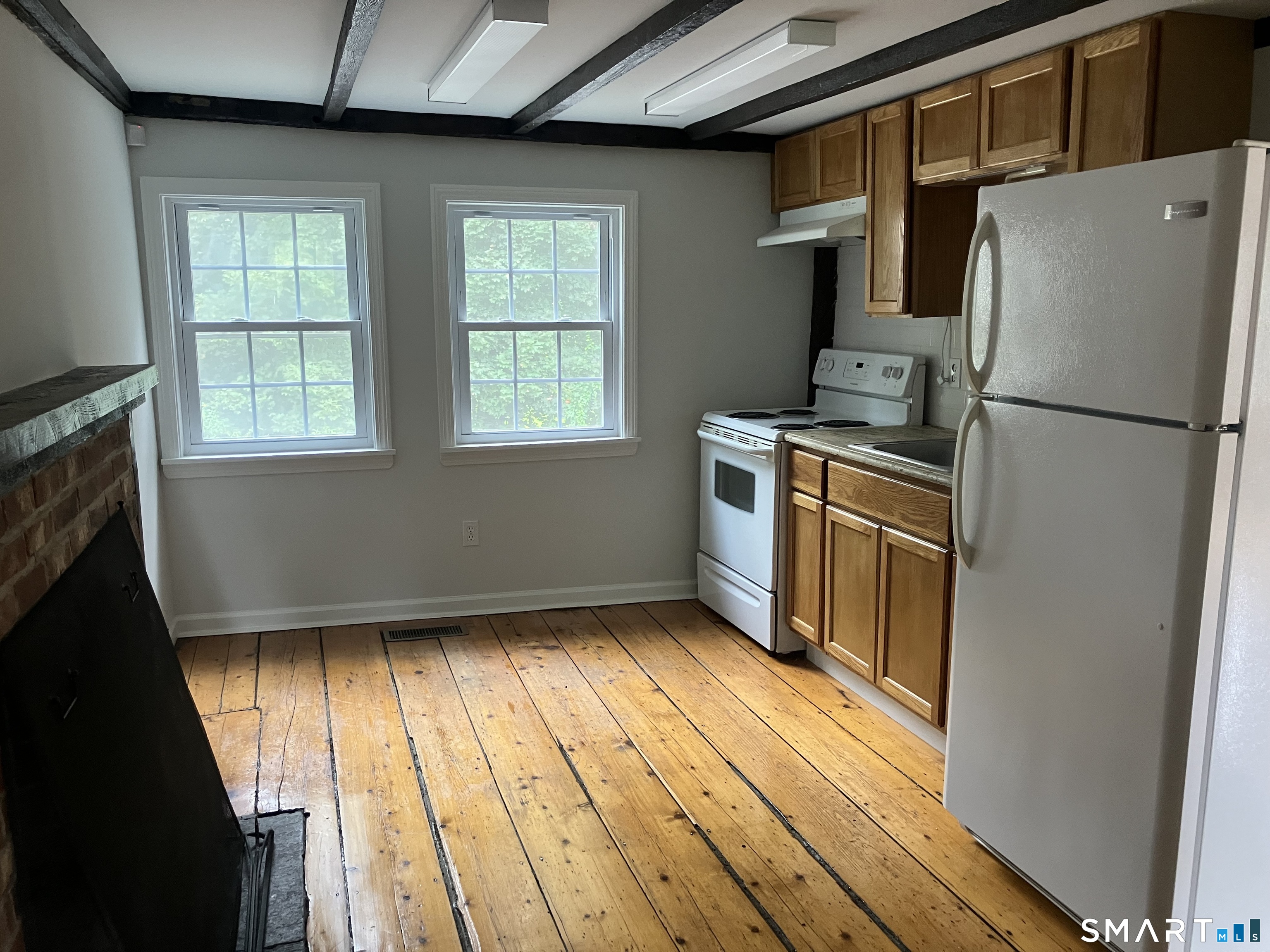 490 Danbury Road, Unit 7 Wilton, CT 06897 - Photo 3 of 15 Gallery Image 3
