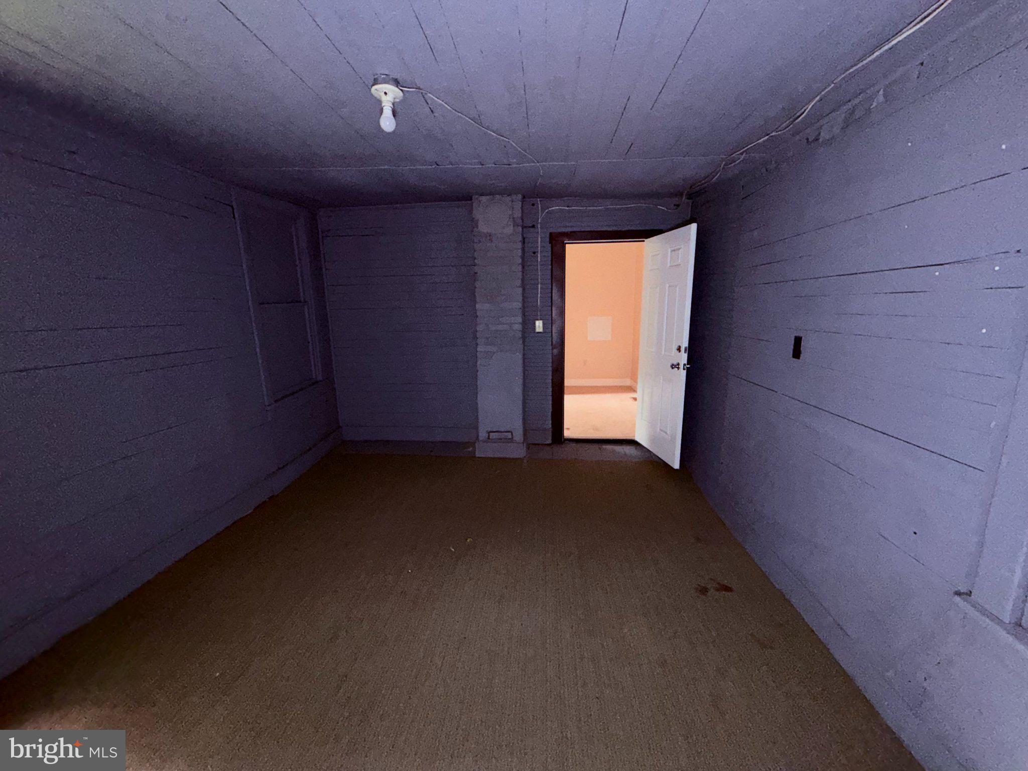 18705 Temperance Row Barton, MD 21521 - Photo 51 of 62 Spacious room with inviting doorway.