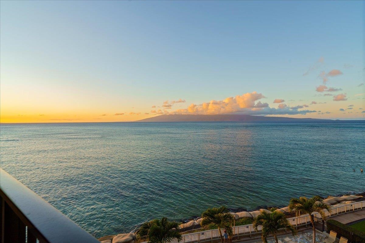 4401 Lower Honoapiilani Road, Unit B503 Lahaina, HI 96761 - Photo 13 of 29