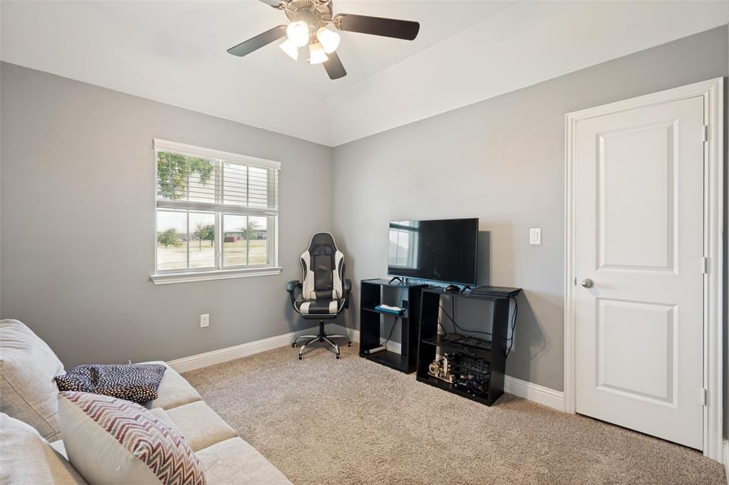 524 East Carol Street Pilot Point, TX 76258 - Photo 18 of 30