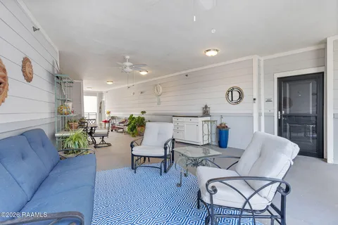 $275,000 | 1521 Camellia Boulevard, Unit 4401, Lafayette, LA 70508