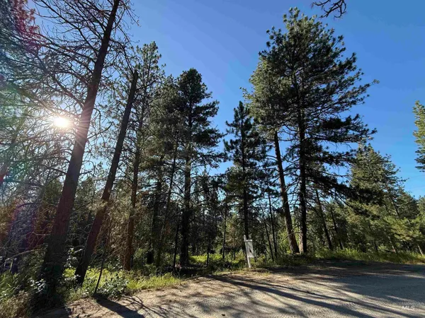 $104,000 | 1307 Crown Point Parkway, Cascade, ID 83611