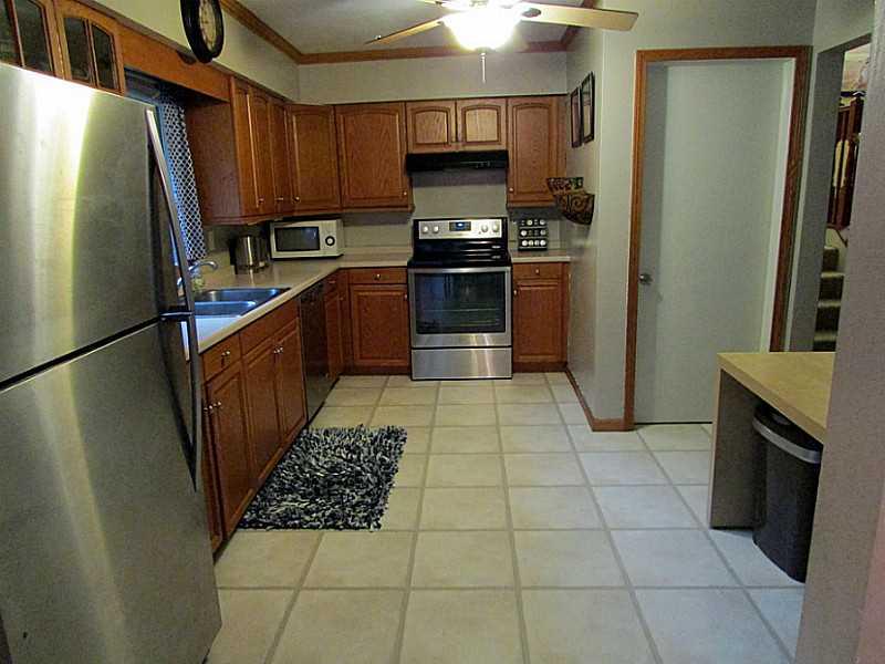 984 McKnight Road Indiana, PA 15701 - Photo 2 of 10 Kitchen.