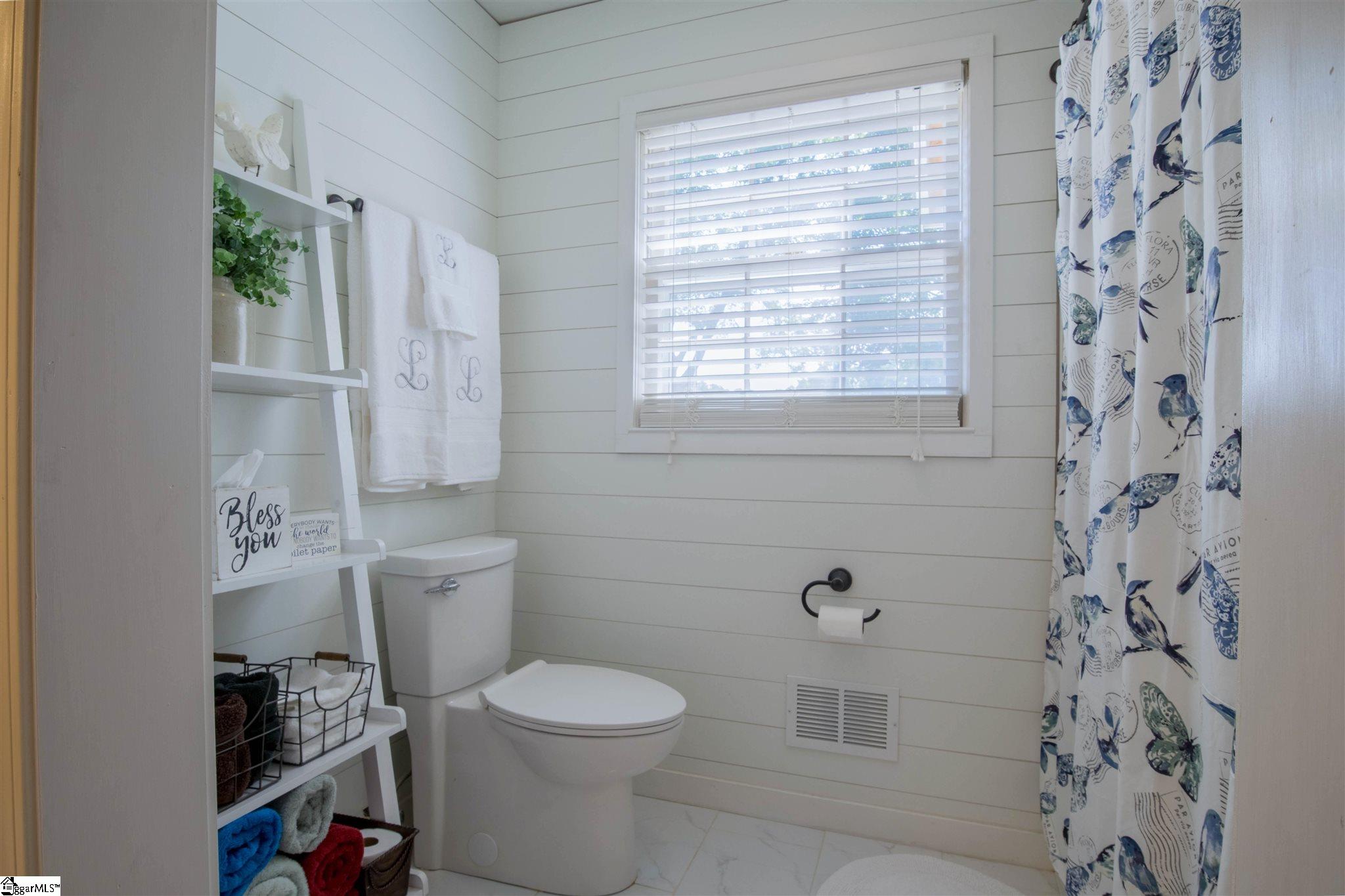 204 Bedford Road Easley, SC 29642 - Photo 19 of 36 Gallery Image 19