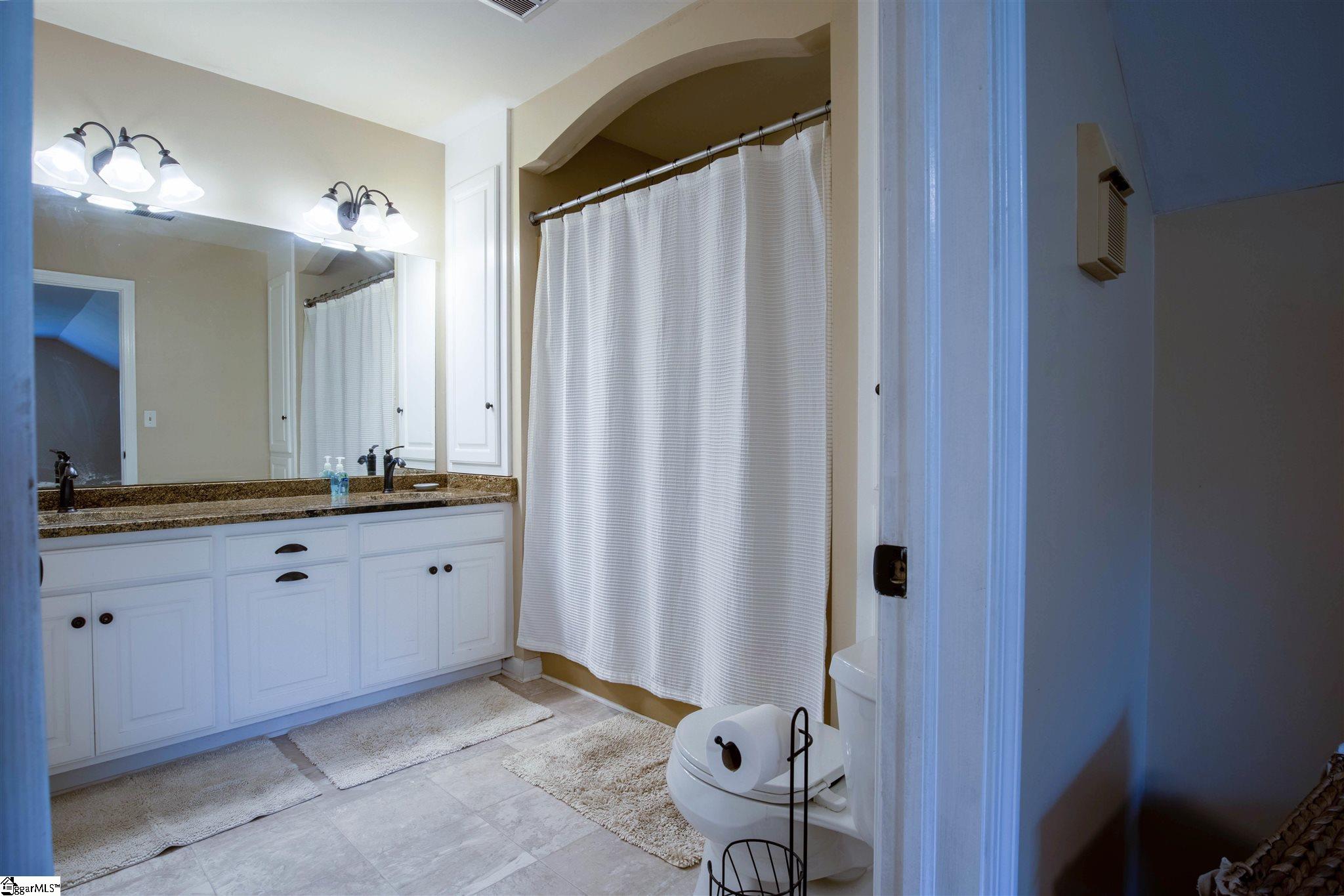 204 Bedford Road Easley, SC 29642 - Photo 27 of 36 Gallery Image 27