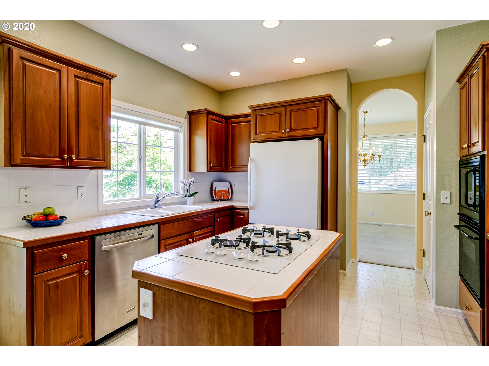 3385 Hampton Way Eugene, OR 97401 - Photo 11 of 32 Gallery Image 11