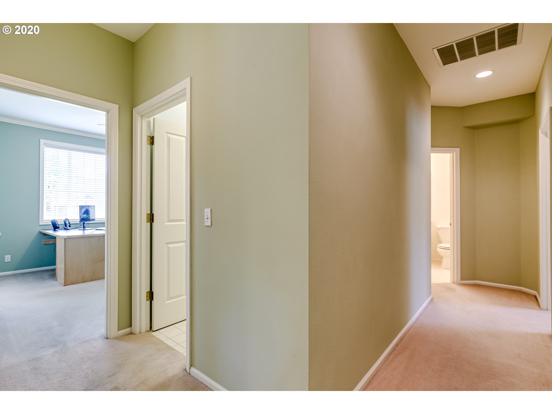 3385 Hampton Way Eugene, OR 97401 - Photo 16 of 32 Gallery Image 16