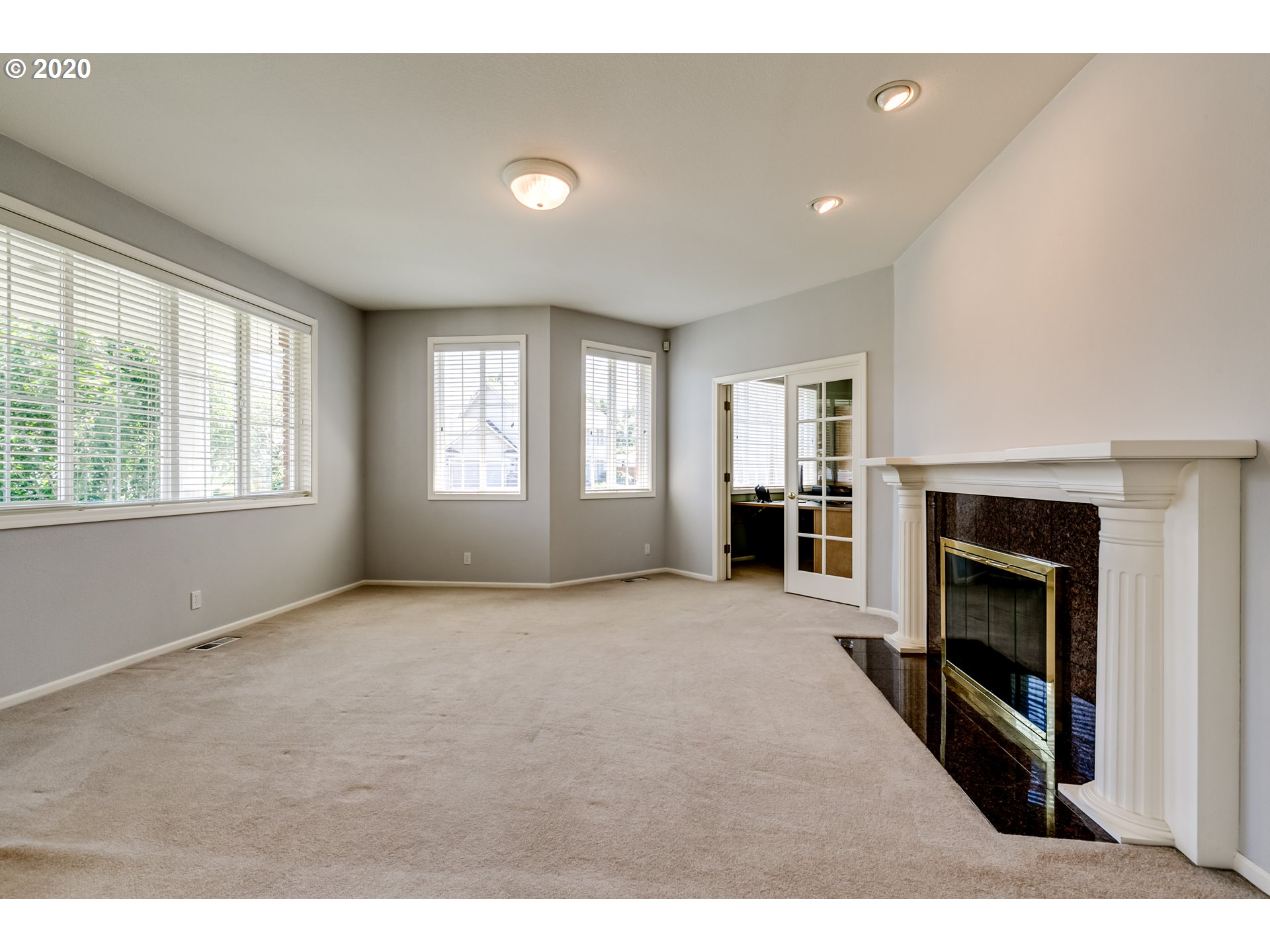 3385 Hampton Way Eugene, OR 97401 - Photo 5 of 32 Gallery Image 5