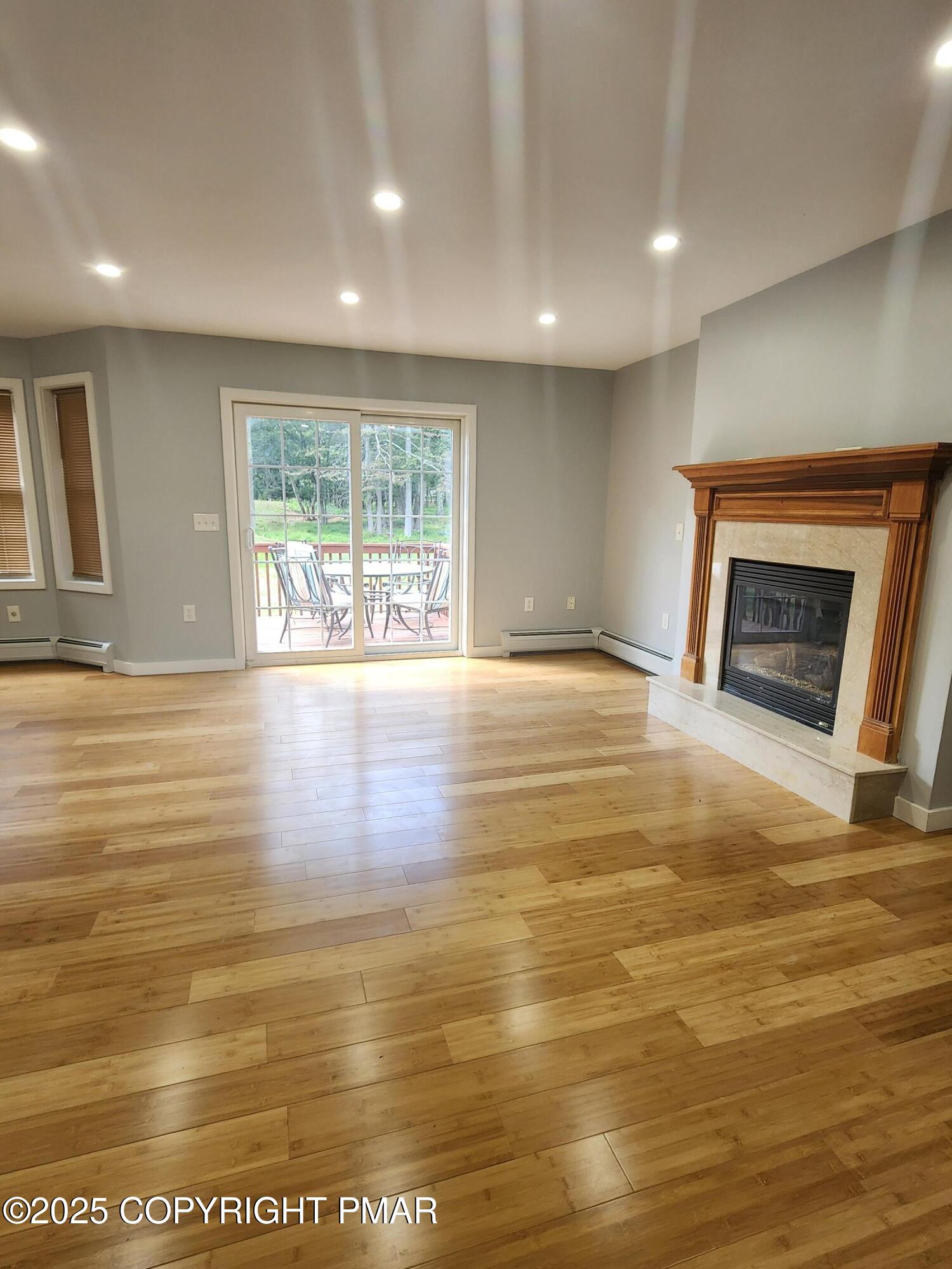 283 Pocono Boulevard Bushkill, PA 18324 - Photo 11 of 44 1000039409