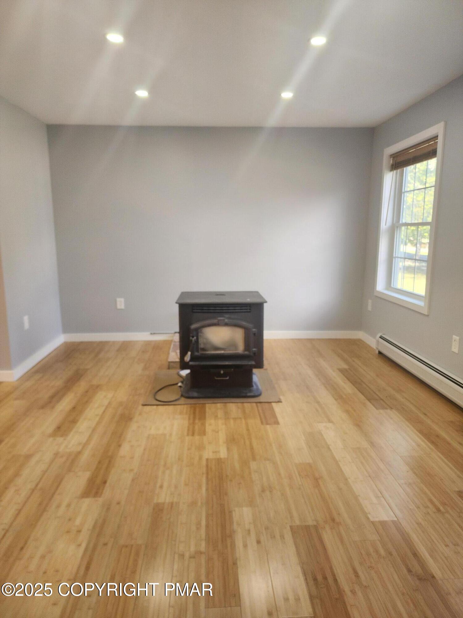 283 Pocono Boulevard Bushkill, PA 18324 - Photo 26 of 44 3