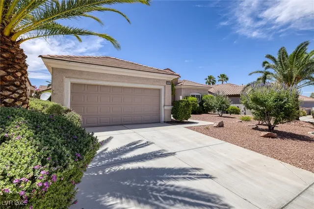 $2,048 | 2131 Waterton Rivers Drive, Henderson, NV 89044