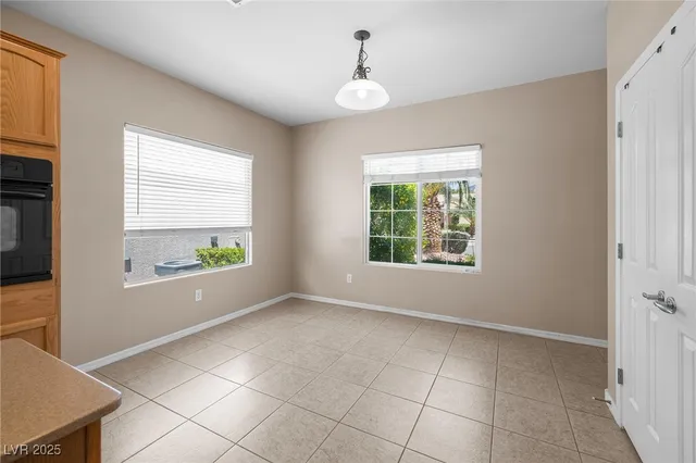 $2,048 | 2131 Waterton Rivers Drive, Henderson, NV 89044