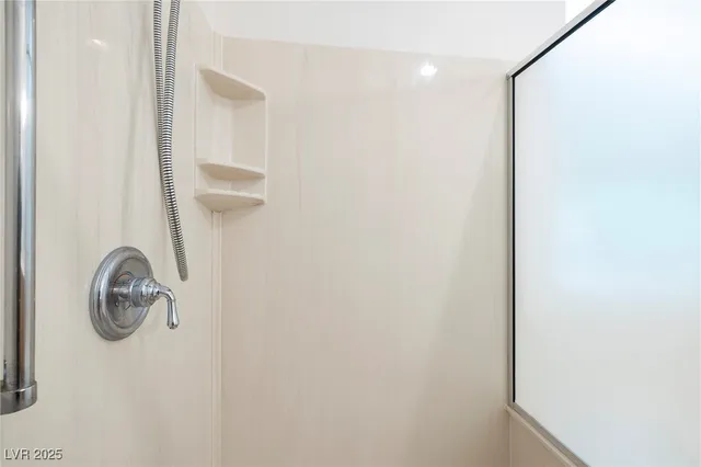 $2,048 | 2131 Waterton Rivers Drive, Henderson, NV 89044