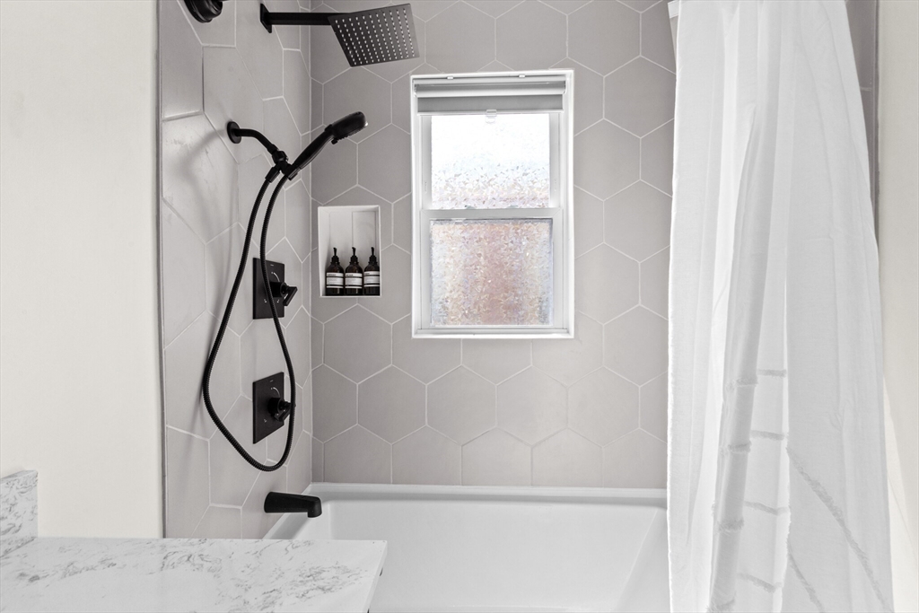 31 Juliette Street, Unit 3 Boston, MA 02122 - Photo 7 of 10