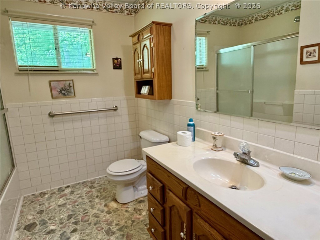 3913 Evansview Road Evans, WV 25241 - Photo 18 of 32 Gallery Image 18