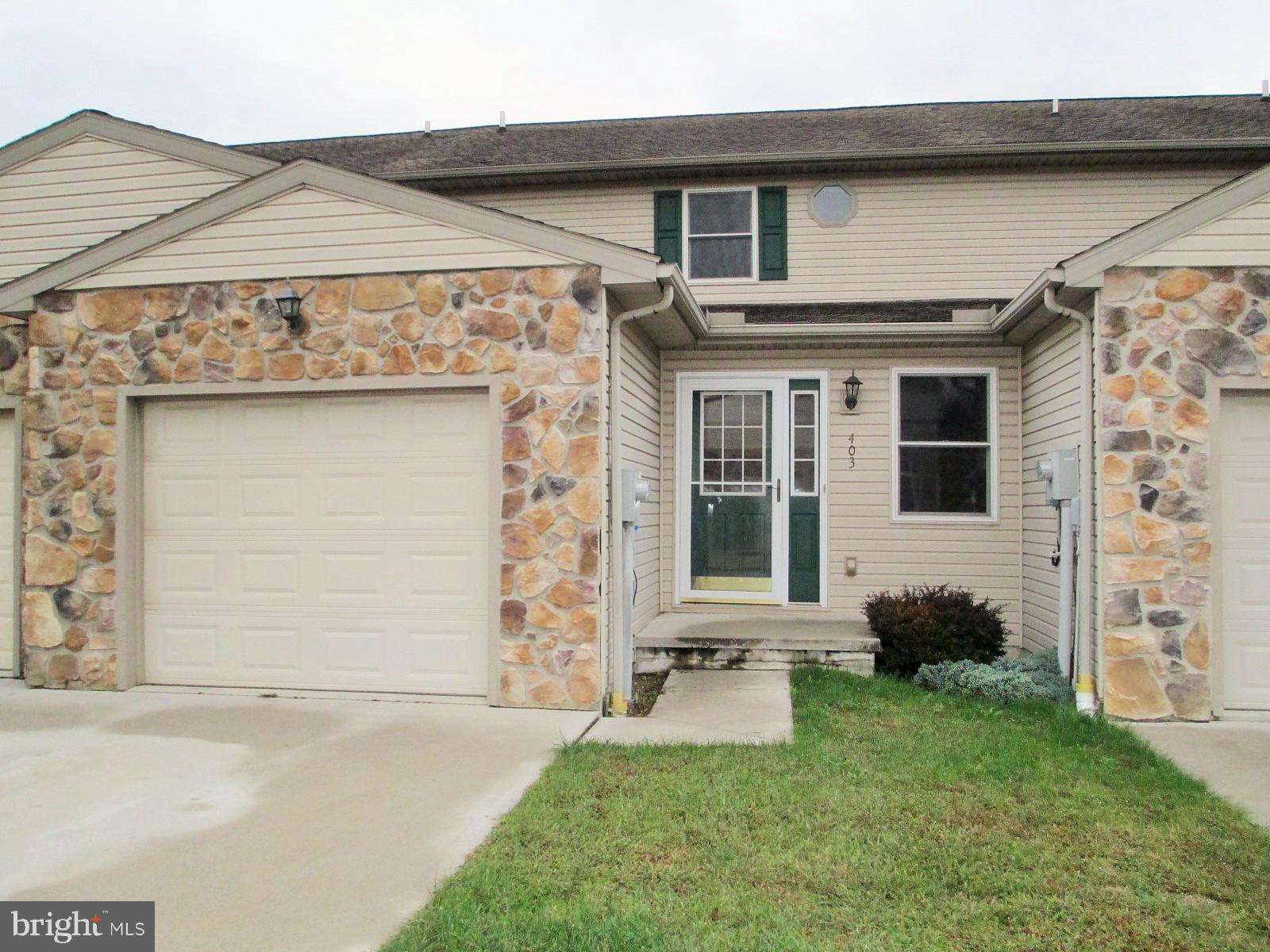 403 Springbrook Court Hanover, PA 17331 - Photo 2 of 28 Gallery Image 2