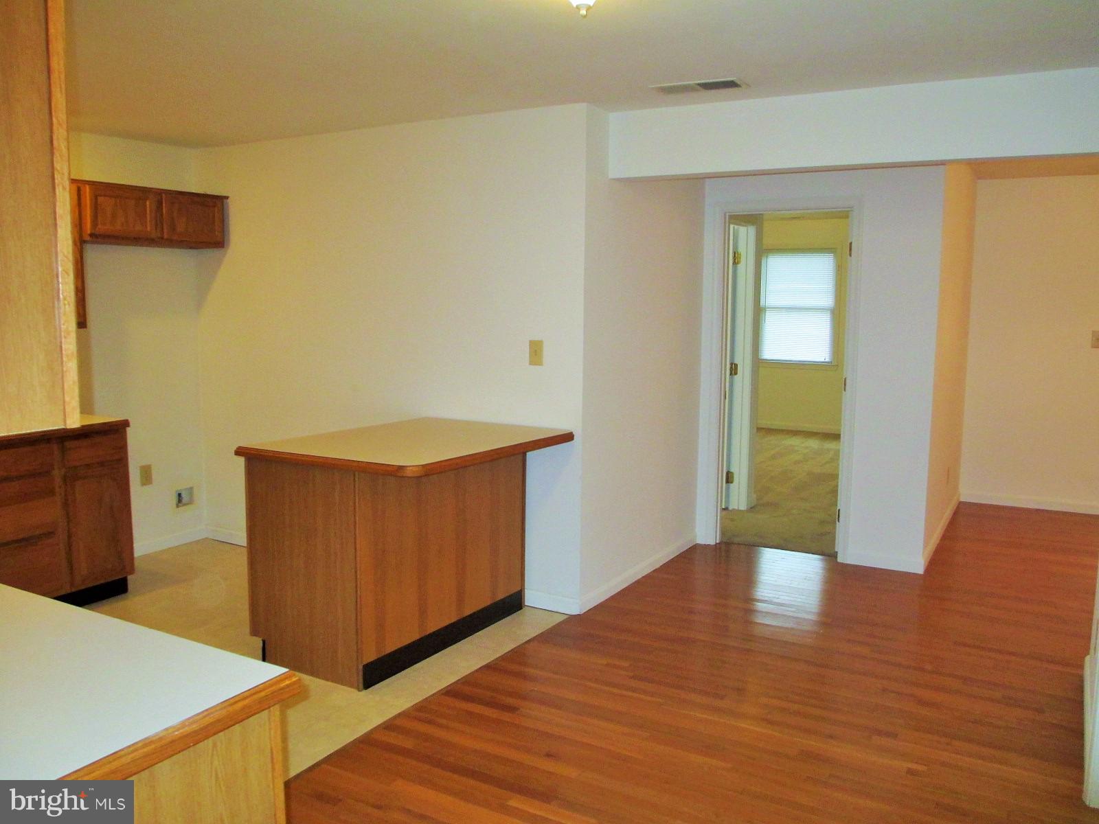 403 Springbrook Court Hanover, PA 17331 - Photo 7 of 28 Gallery Image 7