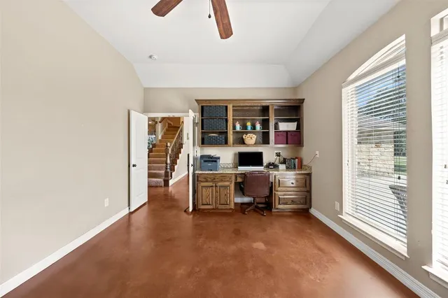 $465,000 | 160 Seven Oaks Lane, China Spring, TX 76633