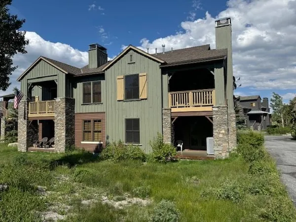 $1,395,000 | 1163 Pyramid Peak Drive, Unit 1163, Mammoth Lakes, CA 93546