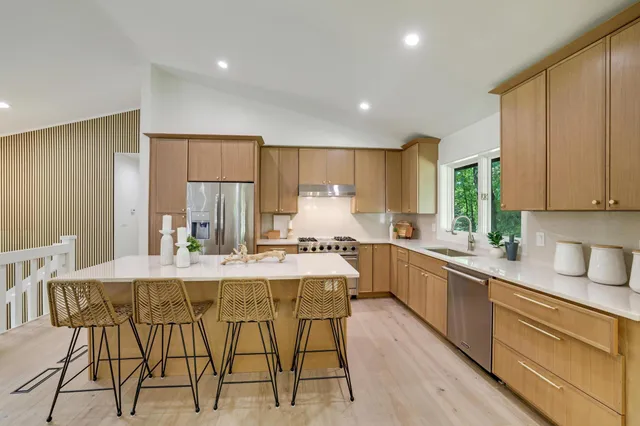 $899,999 | 745 Virginia Shores Circle, Victoria, MN 55331