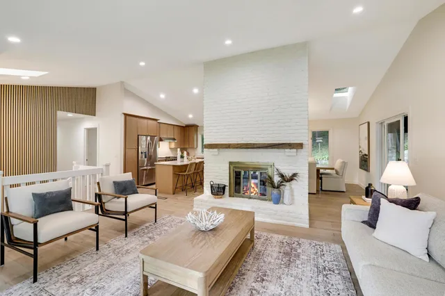 $899,999 | 745 Virginia Shores Circle, Victoria, MN 55331