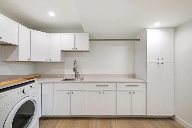 $899,999 | 745 Virginia Shores Circle, Victoria, MN 55331