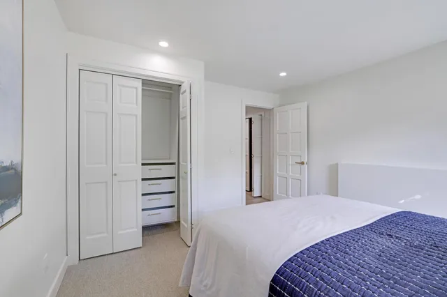 $899,999 | 745 Virginia Shores Circle, Victoria, MN 55331