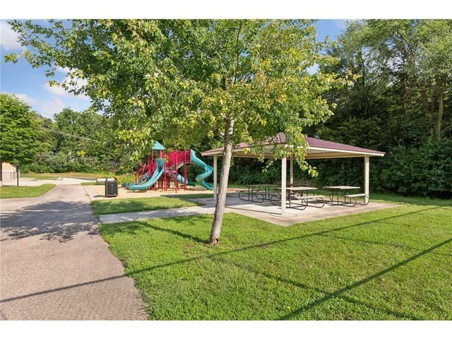 $899,999 | 745 Virginia Shores Circle, Victoria, MN 55331