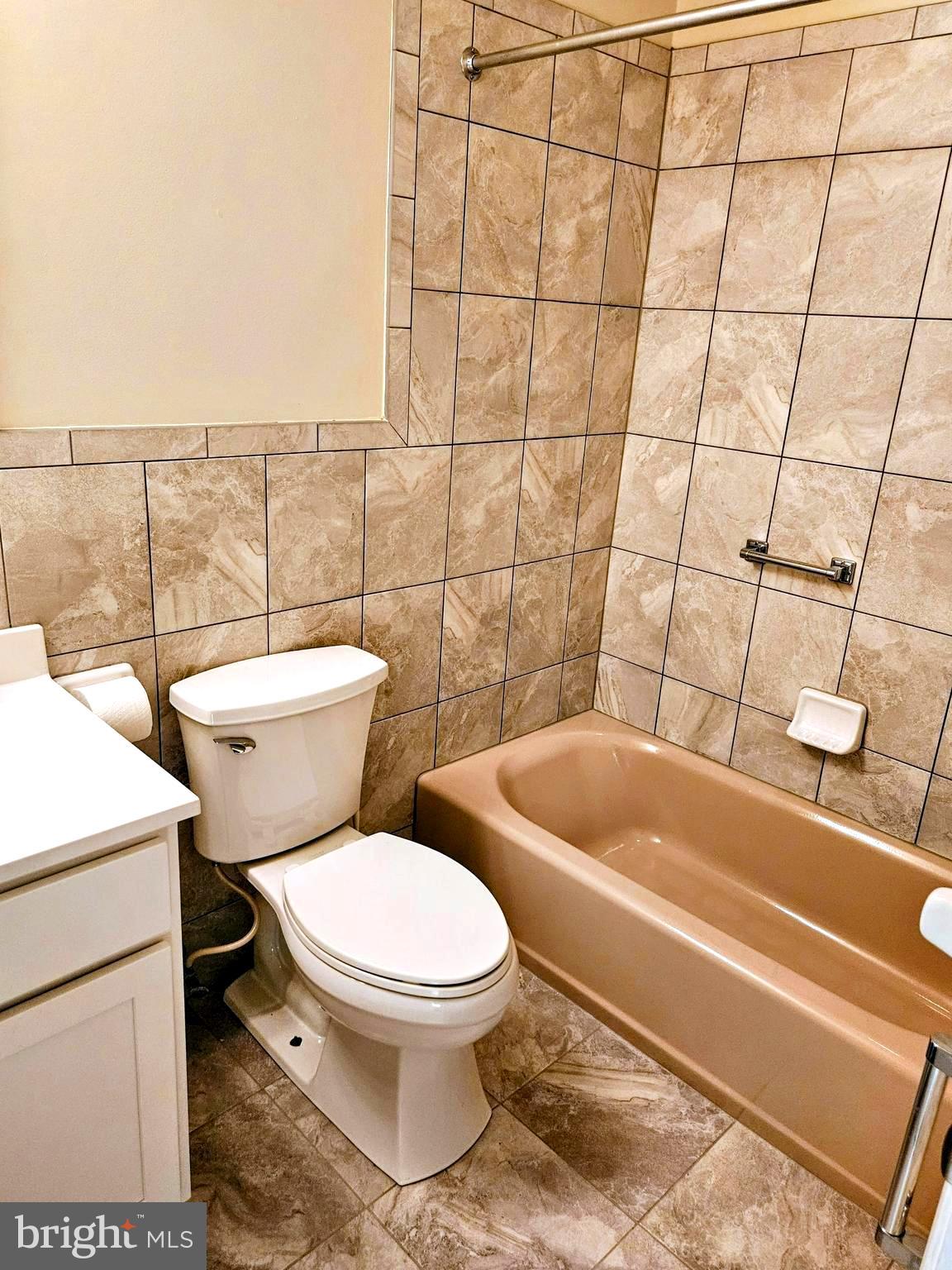 44045 Fieldstone Way California, MD 20619 - Photo 31 of 37 Bathroom #2