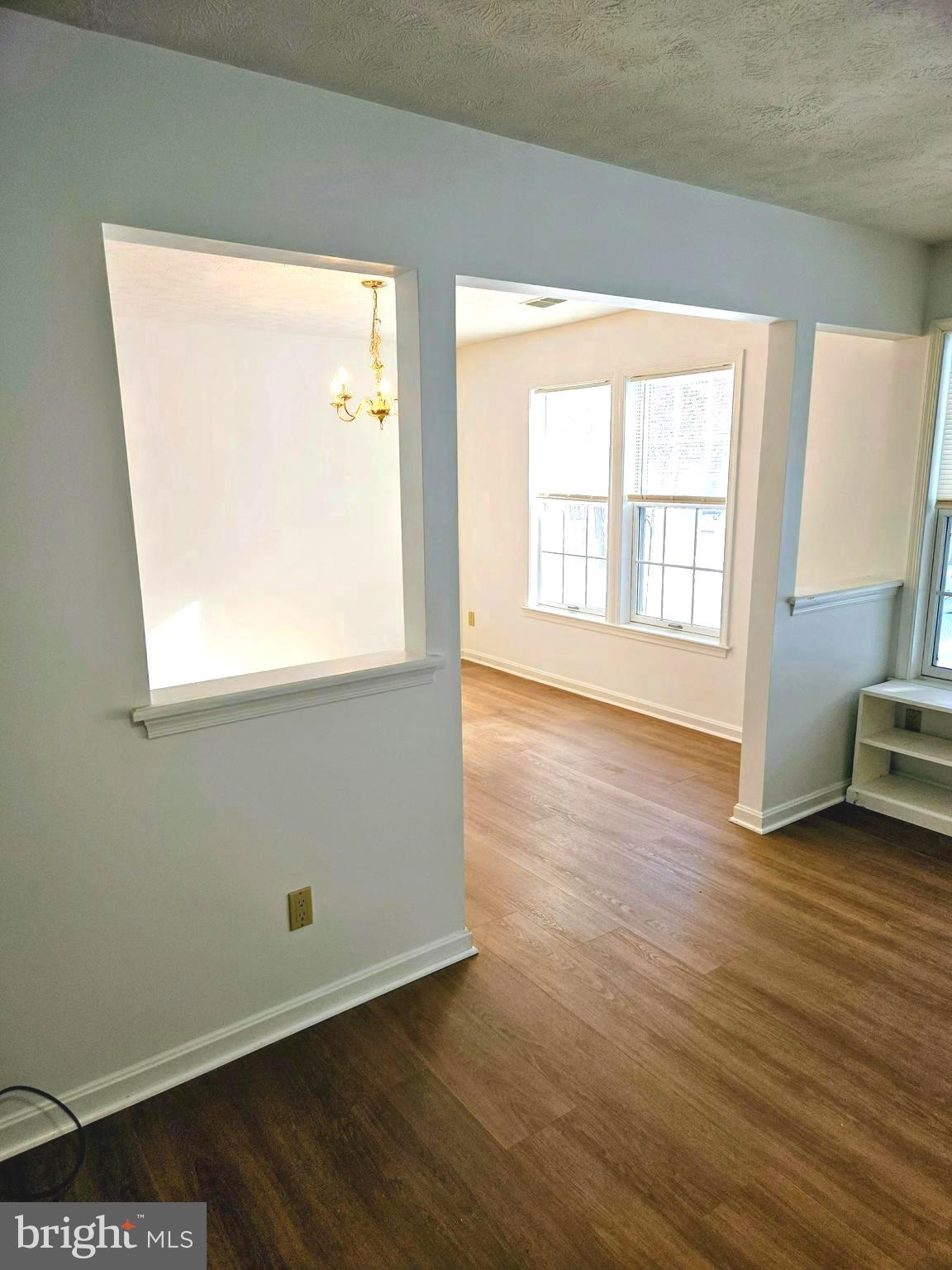 44045 Fieldstone Way California, MD 20619 - Photo 9 of 37 Dining room