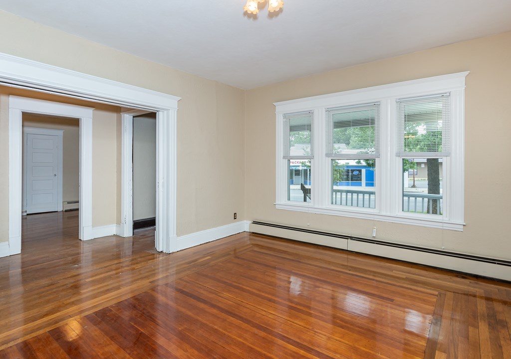 577 Page Boulevard Springfield, MA 01104 - Photo 7 of 40 Gallery Image 7