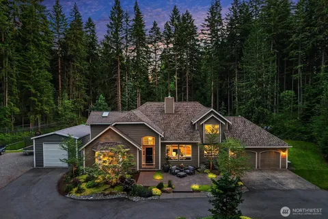 $2,398,000 | 8804 221st Avenue Northeast, Redmond, WA 98053