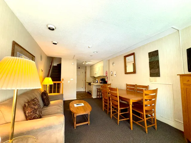 $1,200 | 46 Packard's Road, Unit 307 WEEK 4, Waterville Valley, NH 03215