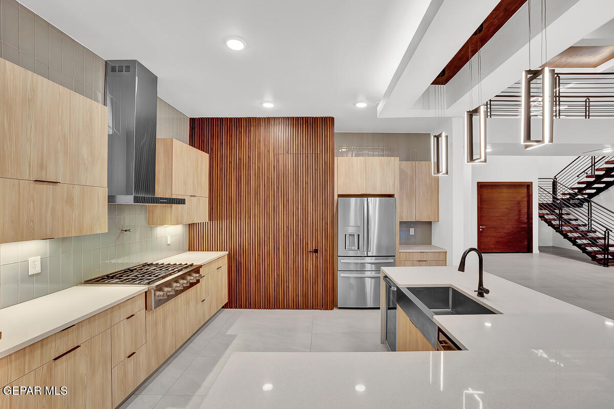 820 West Gate El Paso, TX 79932 - Photo 13 of 42 820 WestGate-17