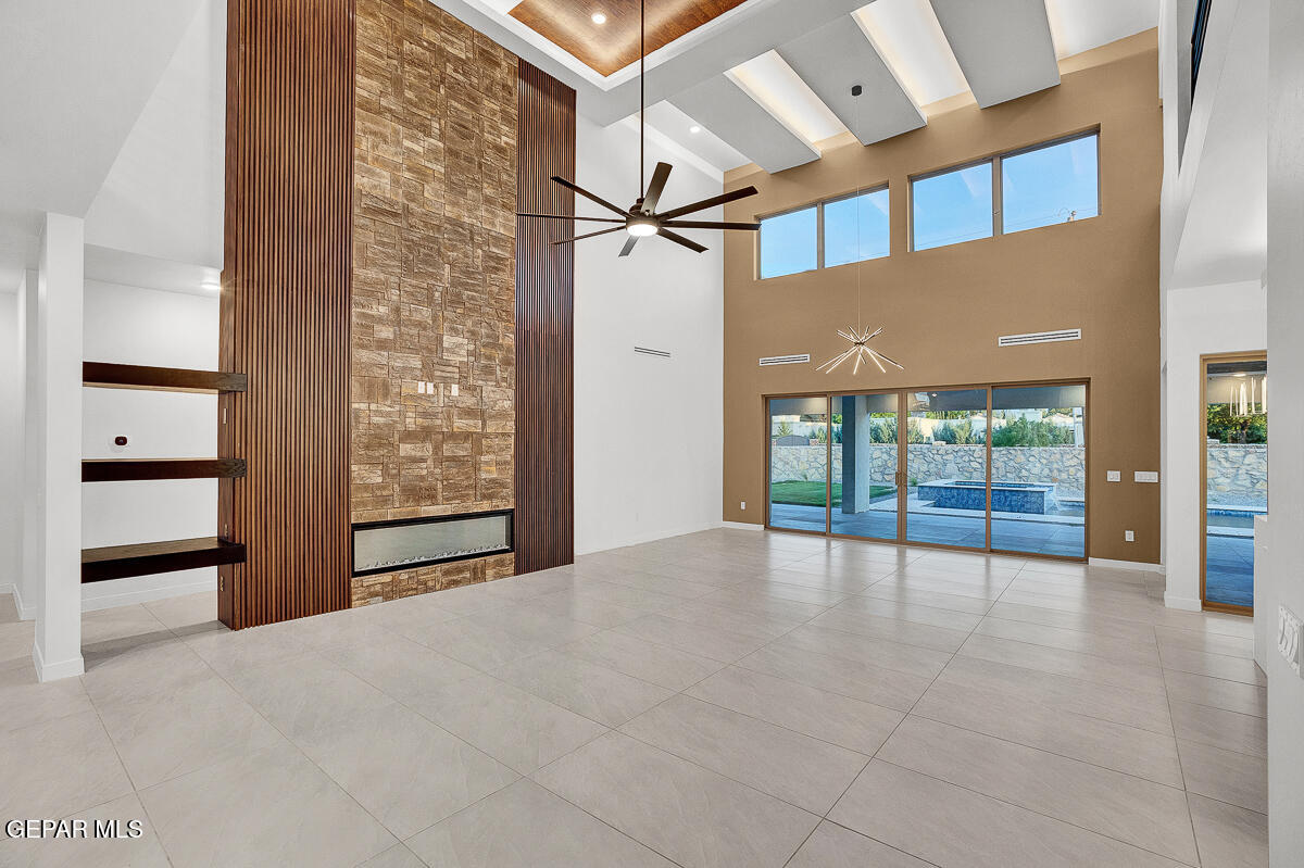 820 West Gate El Paso, TX 79932 - Photo 6 of 42 820 WestGate-8