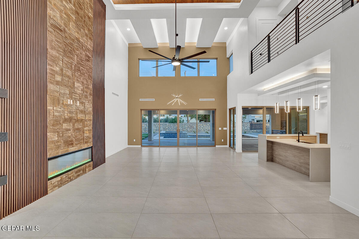 820 West Gate El Paso, TX 79932 - Photo 7 of 42 820 WestGate-9