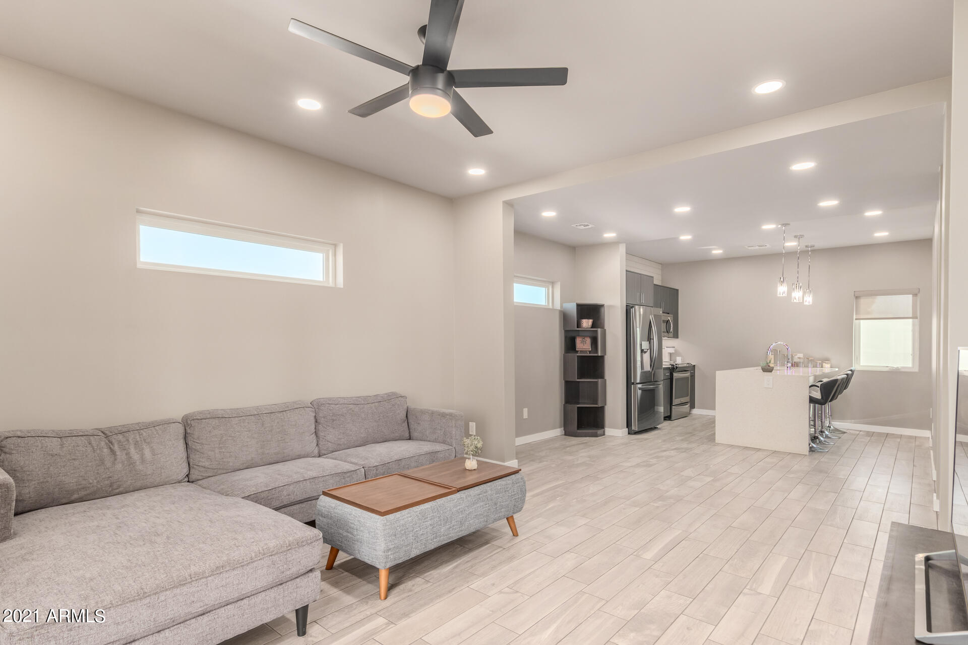 2727 East Thomas Road, Unit 16 Phoenix, AZ 85016 - Photo 5 of 26 7
